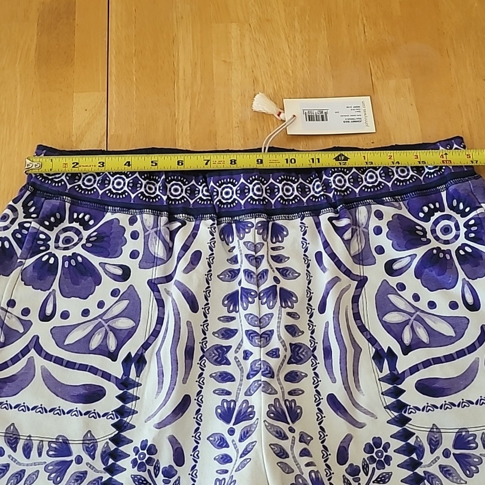 Johnny Was Easy Shorts - Picture 8 of 14